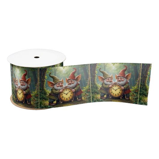 Waldgnomen mit alter Uhr Satinband (Spule)