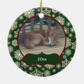 Waldgrün-Schneeflocke-personalisiertes Foto rund Keramikornament (Hinten)