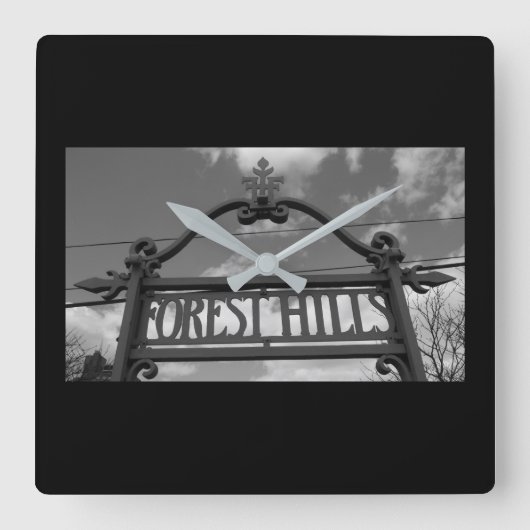 Waldhügel, Königinnen, NYC Quadratische Wanduhr (Vorderseite)