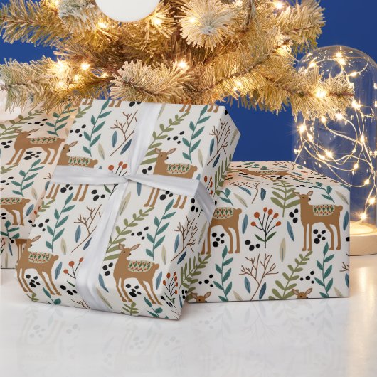 Waldland Earth Tones Deer Pattern Geschenkpapier (Feiertage)