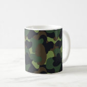 Waldland Militärische Camouflage Grünbraunes Schwa Kaffeetasse (VorderseiteRechts)