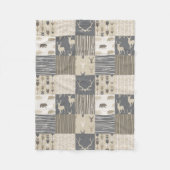 Waldpatchwork-Blanket in Tan und Grau Fleecedecke (Vorderseite)