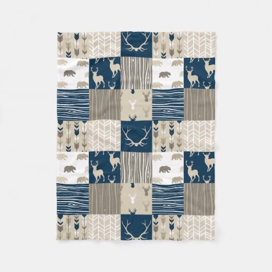 Waldpatchwork-Blanket in Tan und Navy Blue Fleecedecke (Vorderseite)