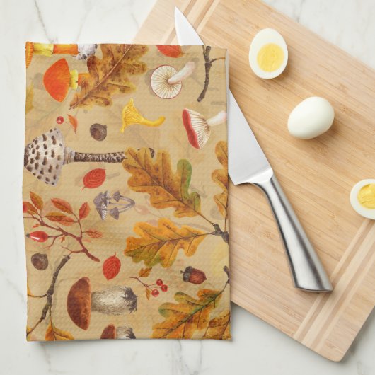 Waldpilze und Herbstflora auf Ocker Geschirrtuch (Viertel Falte)