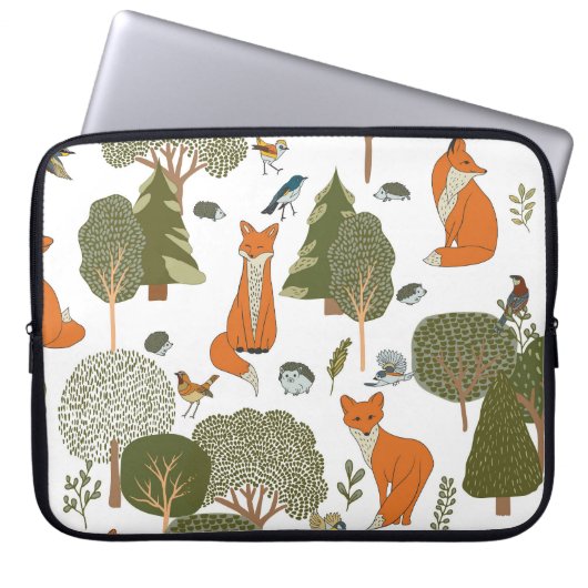 Waldtiere: Füchse, Vogelmuster Laptopschutzhülle (Vorderseite)