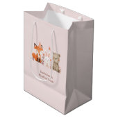 Waldtiere Geburtstag rosa Mittlere Geschenktüte (Vorderseite Schrägansicht)