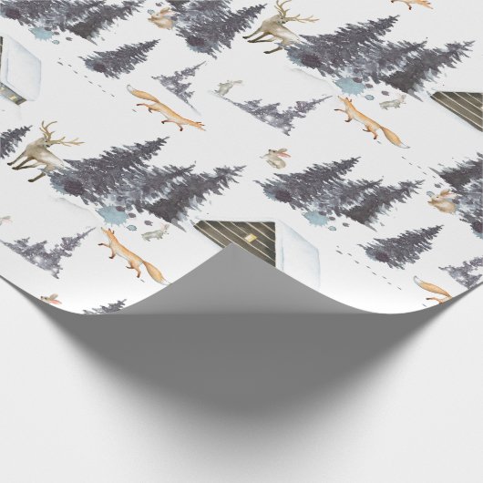 Waldtiere in Winterwaldmuster Geschenkpapier (Ecke)