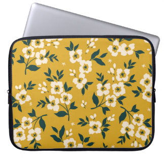 Waldtiere, Masken, Virusmuster. Laptopschutzhülle