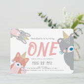 Waldtiere Weißrosa Mädchen 1. Geburtstag Einladung (Stehend Vorderseite)