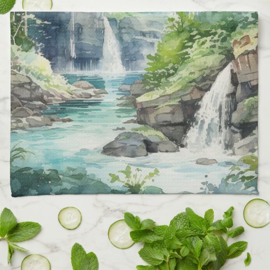 Waldwasserfall Geschirrtuch (Gefaltet)