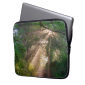 Waldweg Laptopschutzhülle (Vorderseite Links)