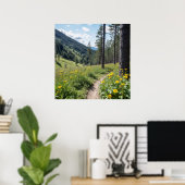 Waldweg mit gelben Wildblumen Poster (Heimbüro)