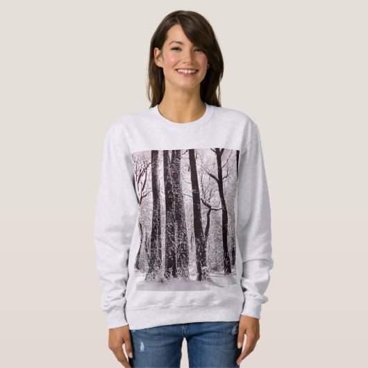 WALDWOODS SNOWWY WINTER SCENERY SWEATSHIRT (Vorne ganz)