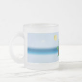 Wale in cooler Tasse im Ozean (Links)