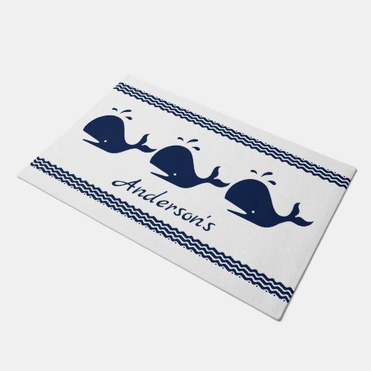 Wale und Wellen Blau und Weiß personalisiert Fußmatte (Schrägansicht)