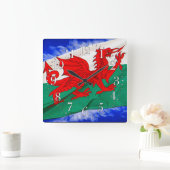Wales Flag & Sky Proud Patriotic Wall Clock Quadratische Wanduhr (Zuhause)