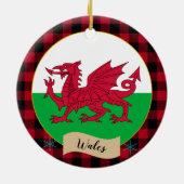 Wales, Rote Büffel, karierte und walisische Flagge Keramik Ornament (Hinten)