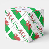 Wales und Welsh Flag Personalisiertes Herz geteert Geschenkschachtel (Rückseite)
