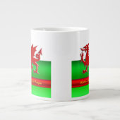 Wales - Zuhause des Roten Drachen, metallischer Ef Jumbo-Tasse (Vorderseite)