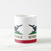 Walfischflagge der Cetacea Republic Rorqual Kaffeetasse (Mittel)