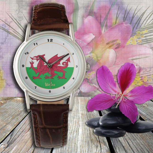 Walisische Flaggenuhr, Drachenmode, Wales Armbanduhr (Von Creator hochgeladen)