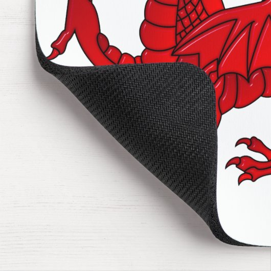 Walisischer Drache mit Kegeleffekt Mousepad (Ecke)
