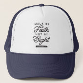 "Walk by Faith" Bible Verse Typografie Design Truckerkappe (Vorderseite)