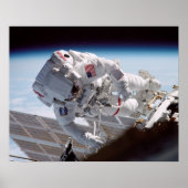 Walk (STS-104) Poster (Vorne)
