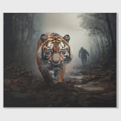 Walking Alter Schwarz-Orange-Tiger surrealer Wald Geschenkpapier (Flach)