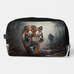 Walking Alter Schwarz-Orange-Tiger surrealer Wald Waschbeutel