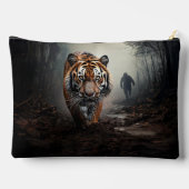 Walking Alter Schwarz-Orange-Tiger surrealer Wald Zubehörtasche (Rückseite)