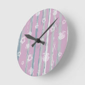 Wall Clock – Gingham Orchard Runde Wanduhr (Winkel)