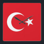 Wall Clock mit der Flagge der Türkei Quadratische Wanduhr<br><div class="desc">Phantastische patriotische Wanduhr mit türkischer Flagge. Dieses Produkt ist anpassbar.</div>