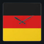 Wall Clock mit der Flagge Deutschlands Quadratische Wanduhr<br><div class="desc">Phantastische patriotische Wanduhr mit Flag of Germany. Dieses Produkt ist anpassbar.</div>