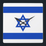 Wall Clock mit der Flagge Israels Quadratische Wanduhr<br><div class="desc">Phantastische patriotische Wanduhr mit israelischer Flagge. Dieses Produkt ist anpassbar.</div>