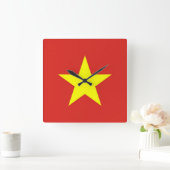 Wall Clock mit der Flagge Vietnams Quadratische Wanduhr (Zuhause)