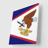Wall Clock mit der Flagge von Amerikanisch-Samoa, Quadratische Wanduhr (Winkel)
