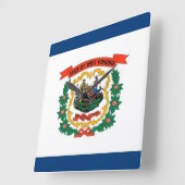 Wall Clock mit der Flagge von West Virginia, USA Quadratische Wanduhr (Winkel)