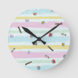 Wall Clock – Sports & Stripes Pastel Racing Design Runde Wanduhr