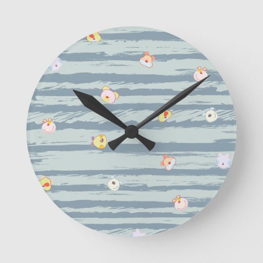 Wall Clock – Whimsy Faces Runde Wanduhr (Vorderseite)
