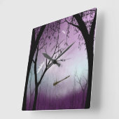 Wall-Clock Woodland mit Libellen bei Twilight Quadratische Wanduhr (Winkel)