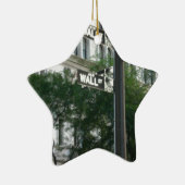 Wall Street Keramik Ornament (Rechts)