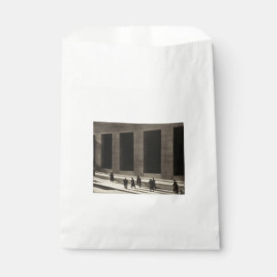 Wall Street (von Paul Strand, 1915) Geschenktütchen