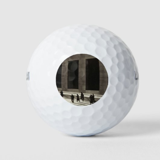 Wall Street (von Paul Strand, 1915) Golfball (Vorderseite)