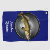 Walleye Pikes über tiefblauer Hintergrund Golfhandtuch (Horizontal)