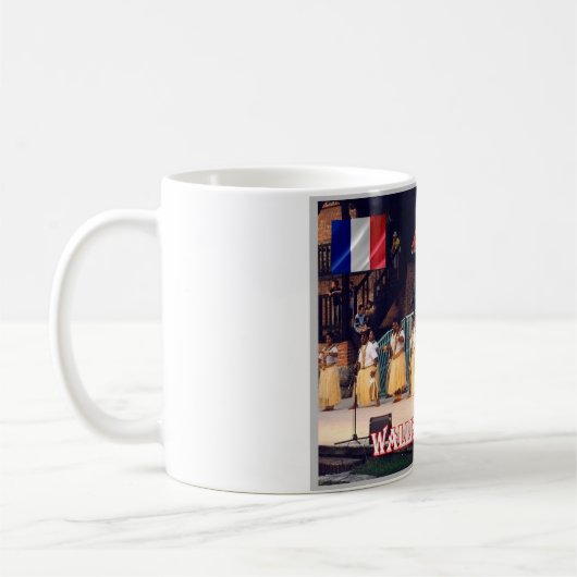 Wallis und Futuna - Folklore - Kaffeetasse (Links)