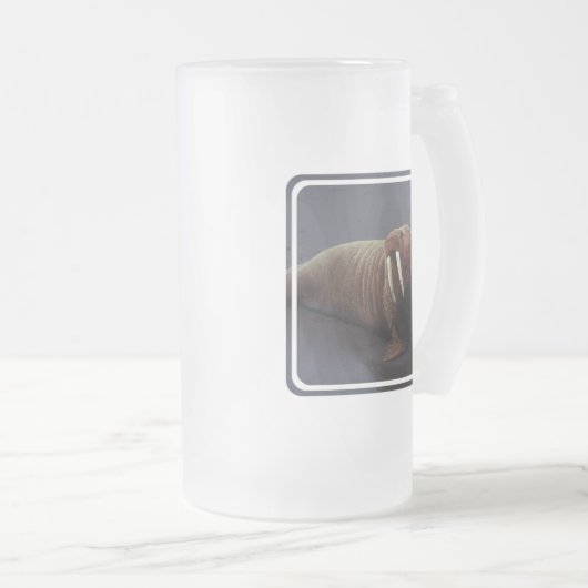 Walross-mattierte Bier-Tasse Mattglas Bierglas (VorderseiteRechts)
