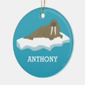 Walrus auf einer Iceberg-Illustration Personalisie Keramik Ornament (Links)