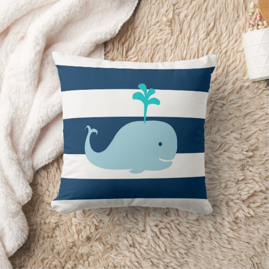 Walseekissen im Marine-Blau und dem Weiß Kissen (Decke)