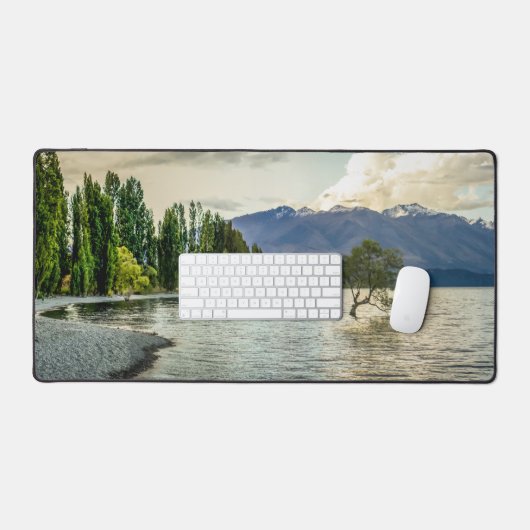 Wanaka Tree in Water Desk Mat Schreibtischunterlage (Tastatur & Maus)